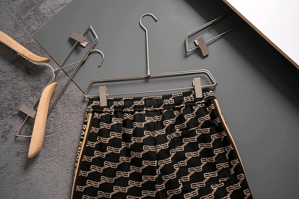 ブランドハーフパンツ角部分ディテール